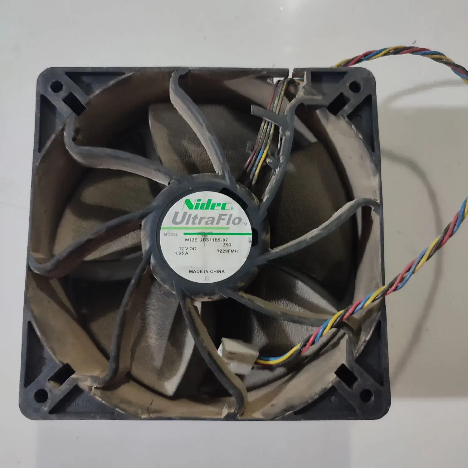 فن ۱۲ ولت|قطعات و لوازم جانبی رایانه|شیراز, شاهچراغ|دیوار