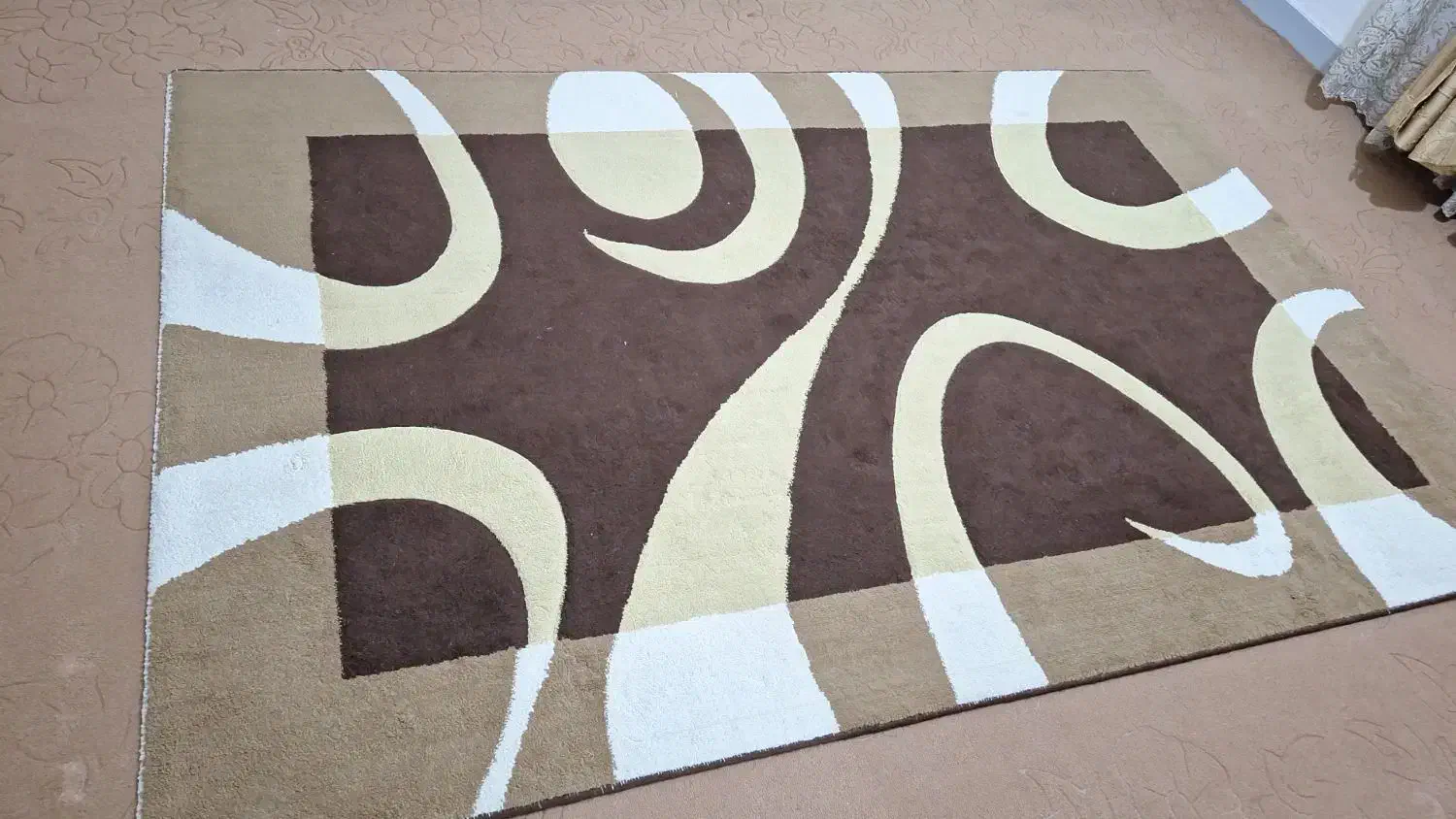 گلیم فرش ۴ متری یک جفت نو وتمیز می باشد|گلیم، جاجیم، گبه|چمران, |دیوار