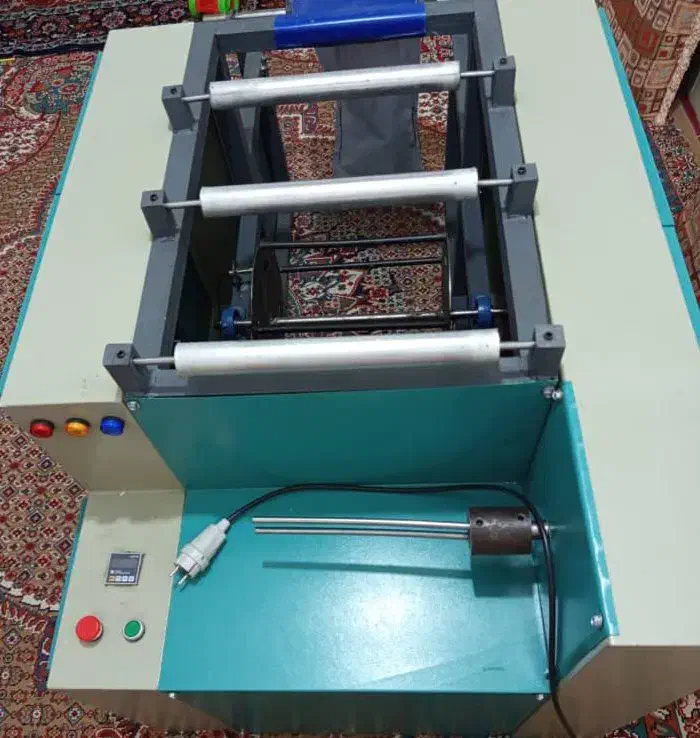 فروش دستگاه بسته بندی و پرفراژ زن سفره ی یبارمصرف|ماشین‌آلات صنعتی|میناب, |دیوار