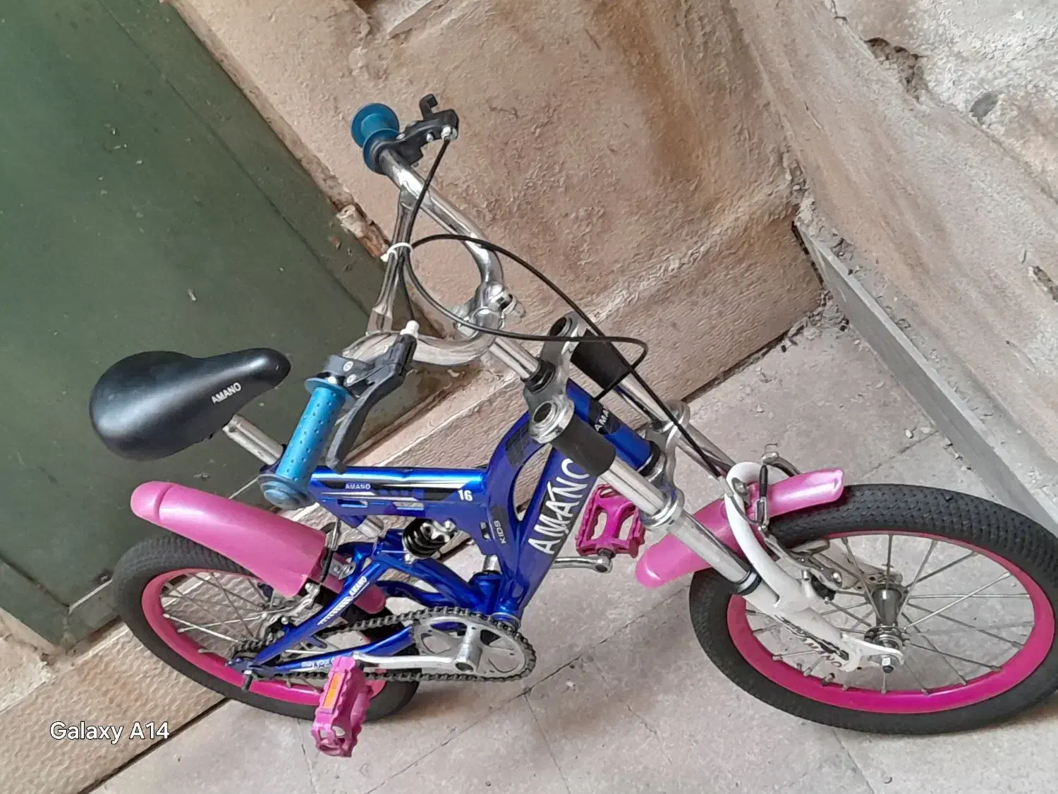 آمانو شانزده کمکفنردار|دوچرخه، اسکیت، اسکوتر|اندیشه, اندیشه فاز ۱|دیوار