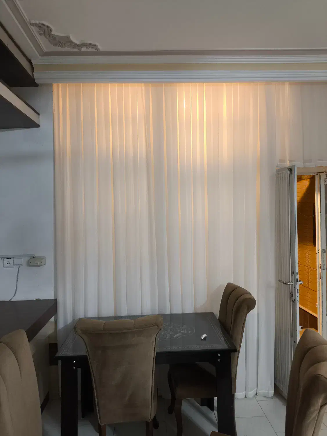 میز غذا خوری|میز و صندلی غذاخوری|تربتحیدریه, مظفریه|دیوار