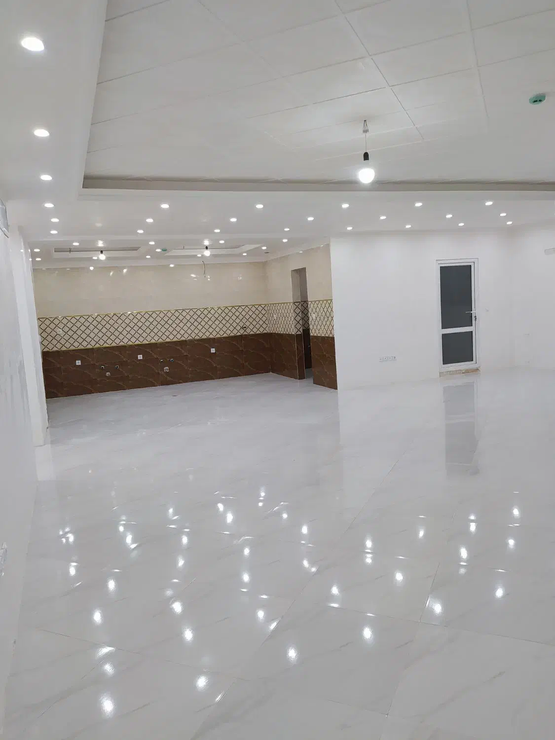 آپارتمان ۱۸۱ متری سندار /تک واحدی /کاوسیه|فروش آپارتمان|قدس, شهرقدس|دیوار