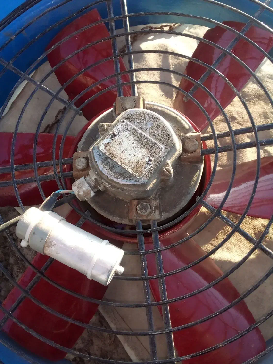 فن هواکش ۶۰ سانتی موتور بزرگ سیم پیچ فابریک|پنکه و تصفیهکنندهٔ هوا|تربتحیدریه, حسنی بالا|دیوار