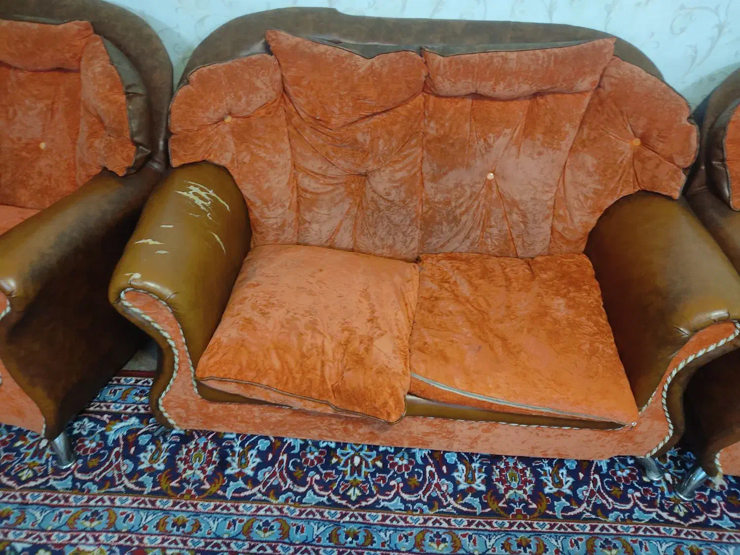 مبل راحتی|مبلمان خانگی و میز عسلی|گلبهار, شهر جدید گلبهار|دیوار