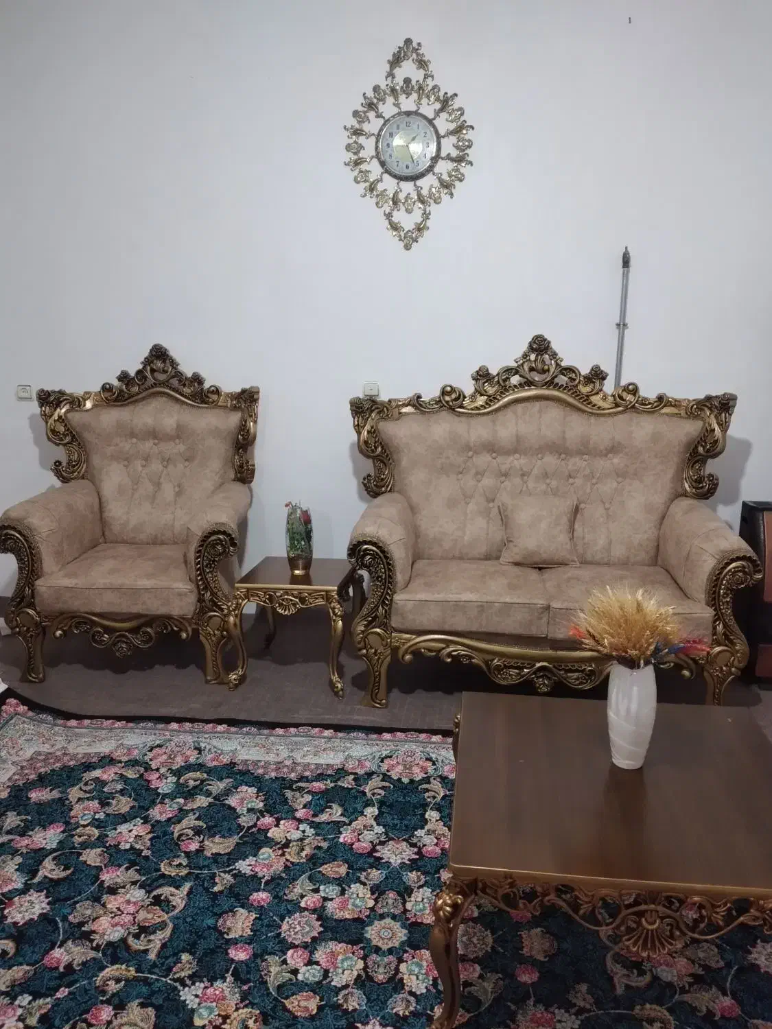 مبل و میز عسلی|مبلمان خانگی و میز عسلی|میانه, |دیوار