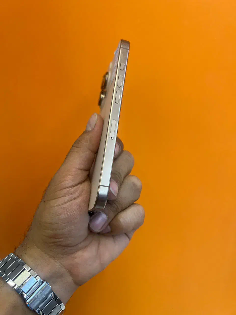 16 پرو با ریجستری. کف قیمت اقساط|موبایل|اصفهان, باغ زرشک|دیوار