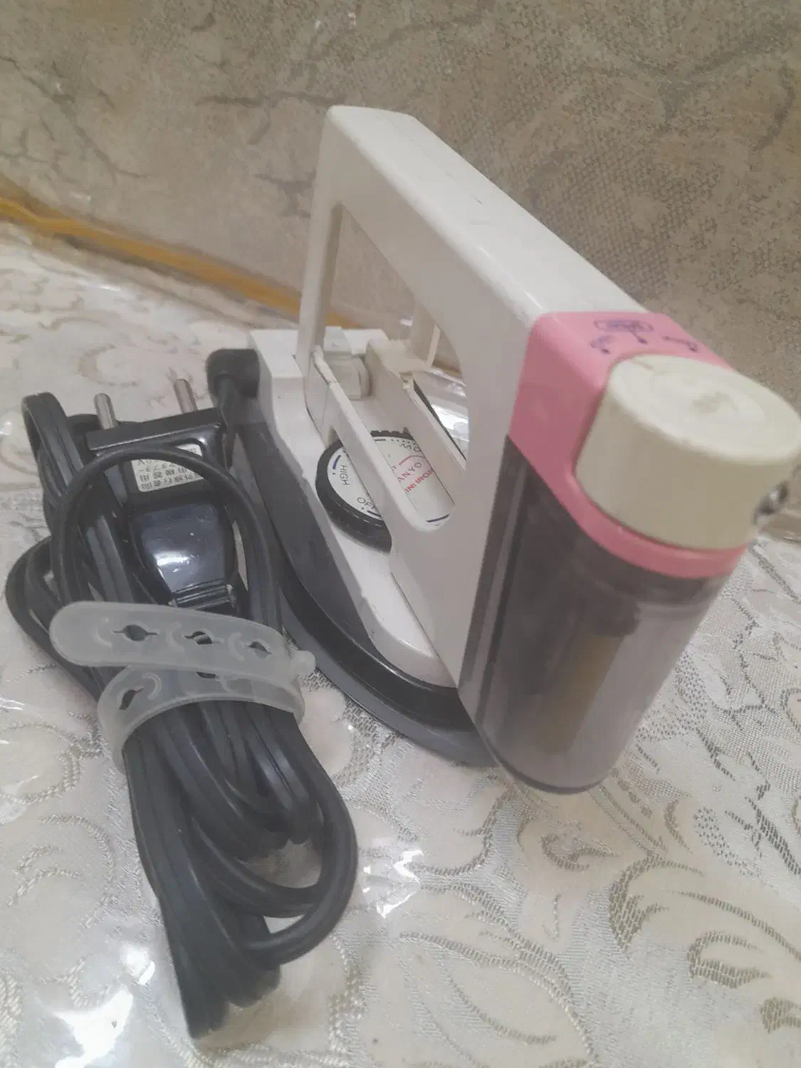 اتو بخار 3 تیکه مسافرتی SANYO اصلی|اتو و لوازم اتو|ری, دیلمان|دیوار