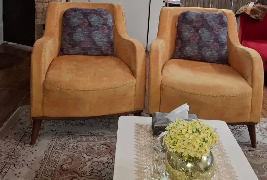 مبل راحتی|مبلمان خانگی و میز عسلی|پرند, فاز ۳|دیوار