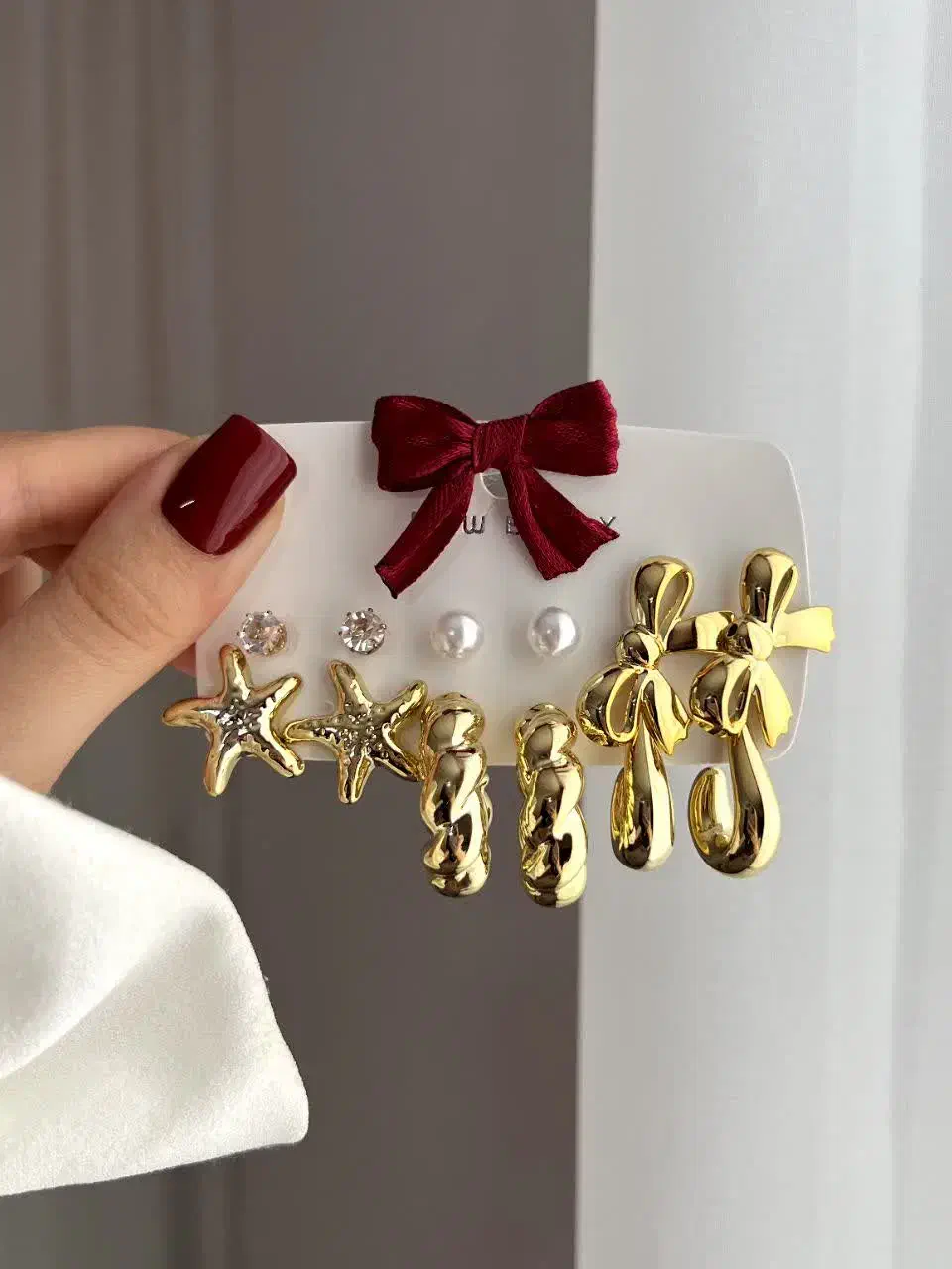 گردنبند گوشواره  و ساعت مچی|بدلیجات|بیرجند, |دیوار