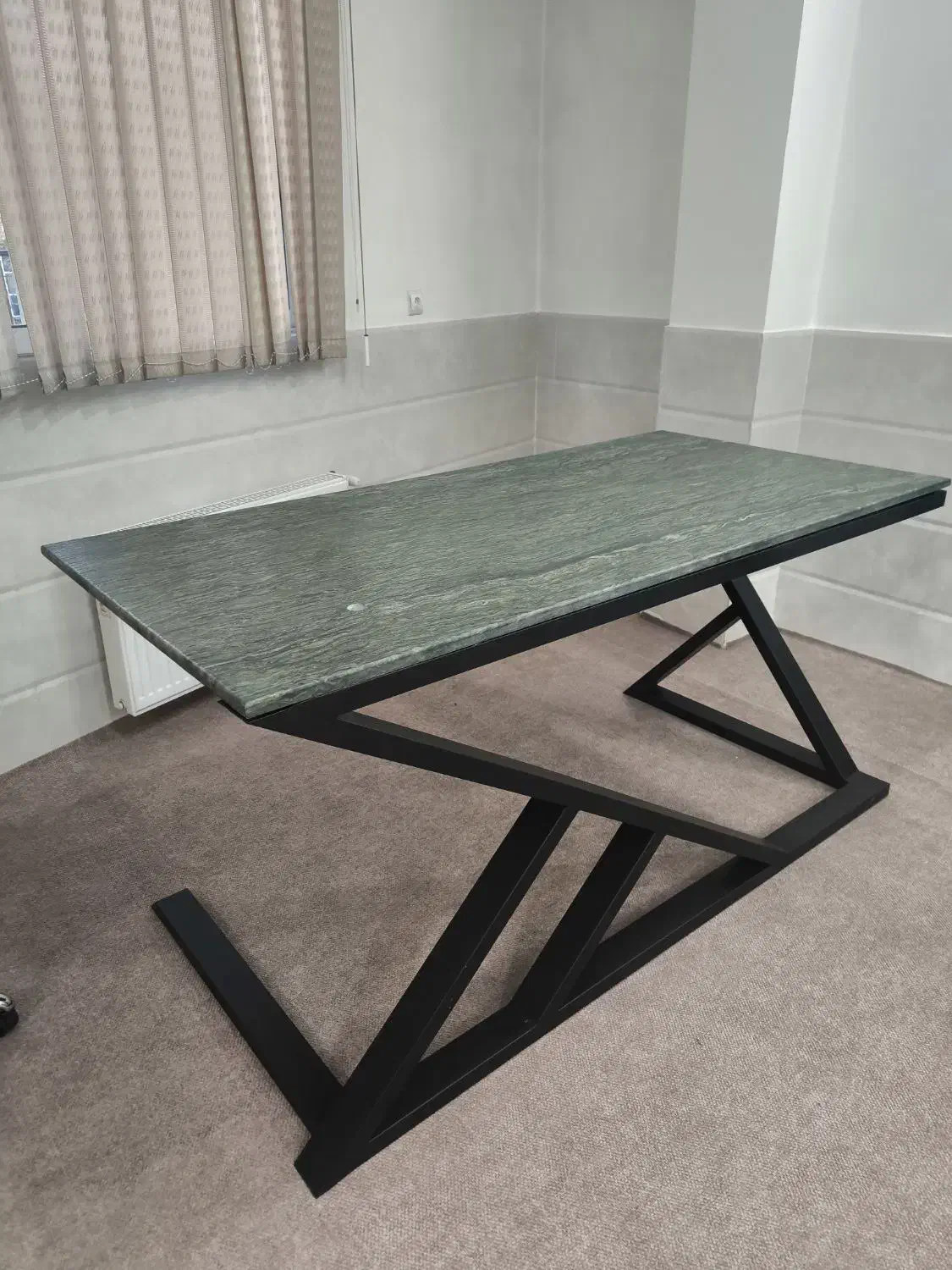 میز مدیریت با سنگ گرانیت سبز|مبلمان اداری|خمینیشهر, |دیوار