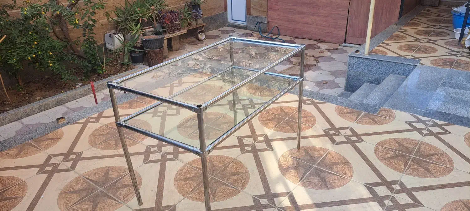 میز شیشه ای دو طبقه پایه استیل|بوفه، ویترین، کنسول|شیراز, شهرک والفجر|دیوار