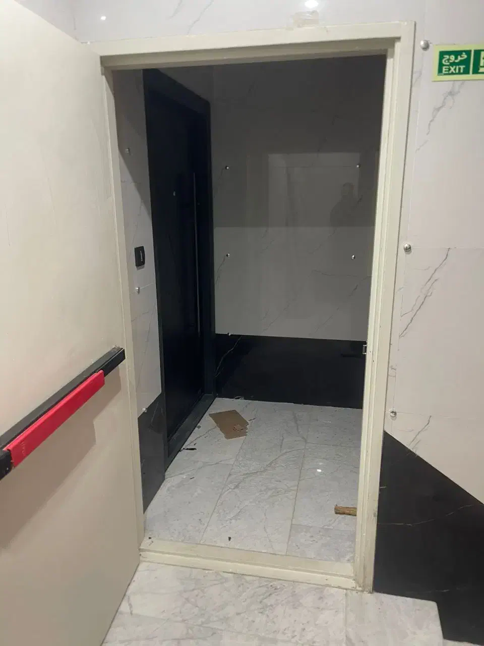 نصب تخصصی درب ضدسرقت و حریق با گارانتی|خدمات پیشه و مهارت|کرج, مهرویلا جنوبی|دیوار