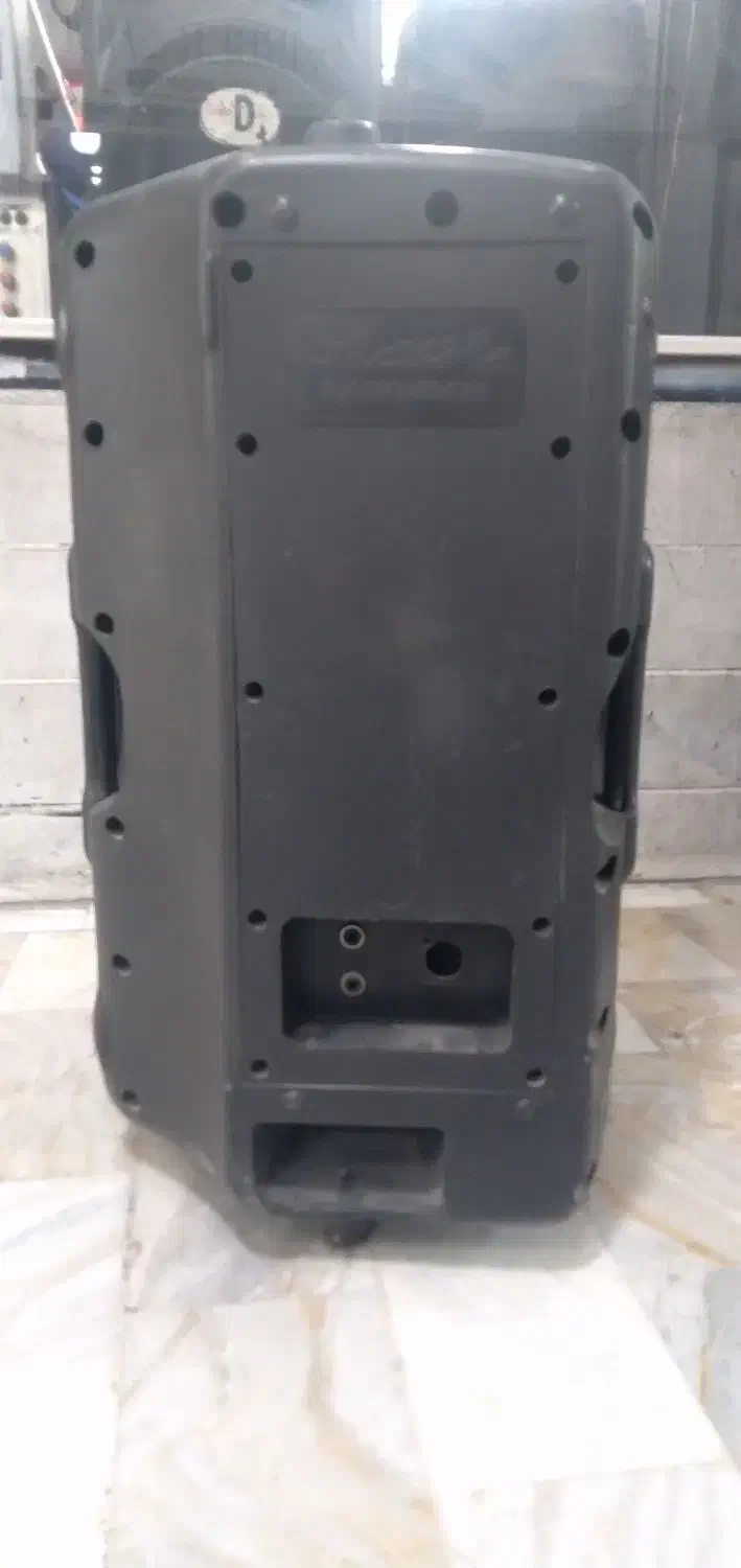 یک جفت باند ۱۲ اینچ|سیستم صوتی خانگی|بومهن, |دیوار