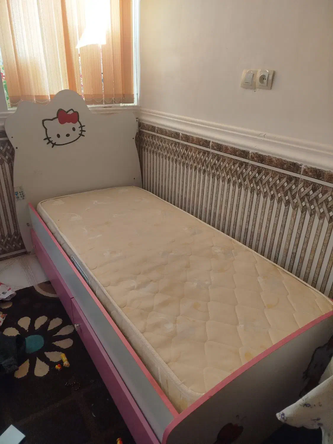 فروش تخت و کمد کودک به همراه تشک|تخت و سرویس خواب|یاسوج, |دیوار