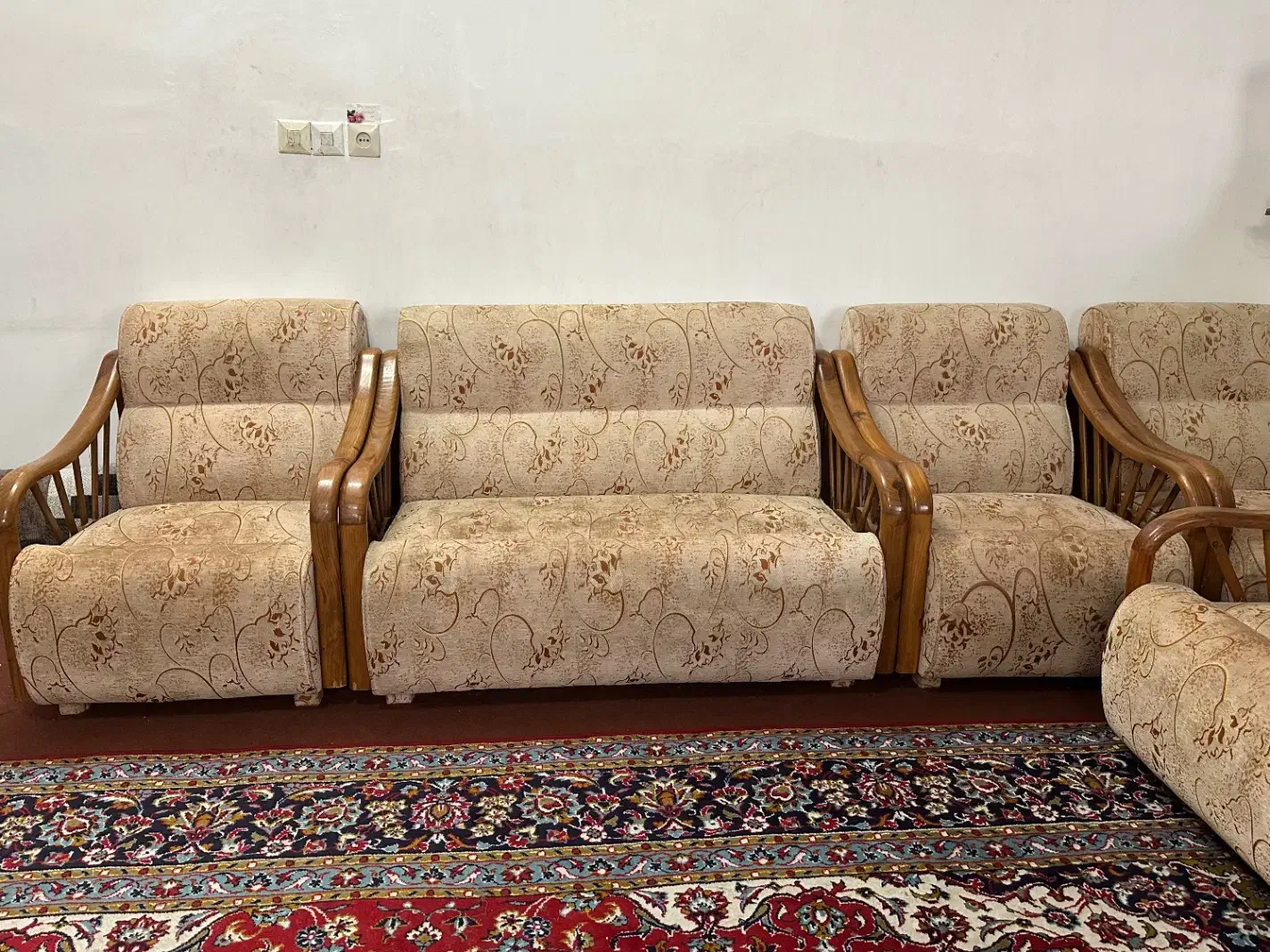 مبل|مبلمان خانگی و میز عسلی|مشهد, کلاته برفی|دیوار