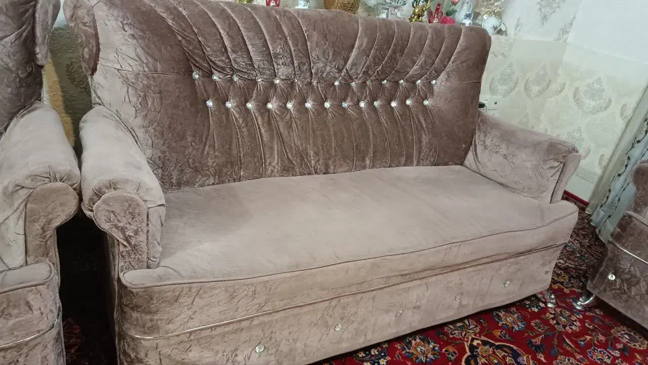 مبل راحتی در حد نو|مبلمان خانگی و میز عسلی|آذرشهر, |دیوار