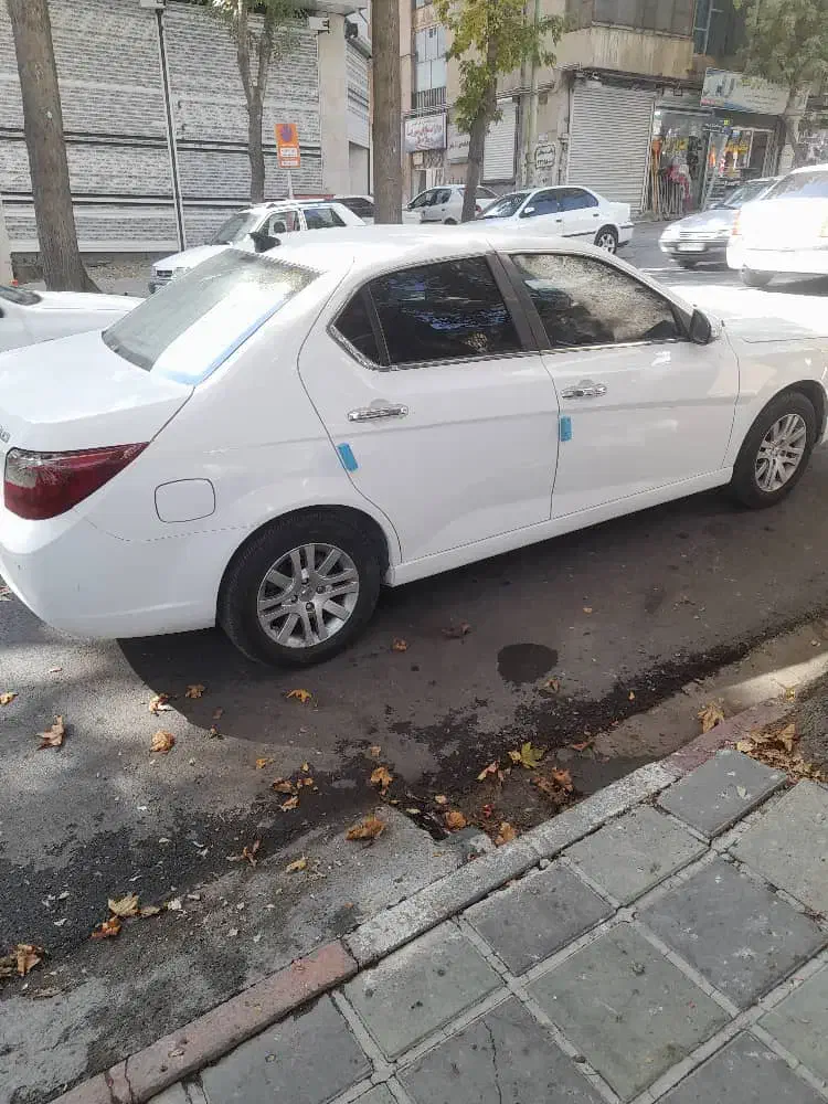 دنا پلاس|خودرو سواری و وانت|سنندج, |دیوار