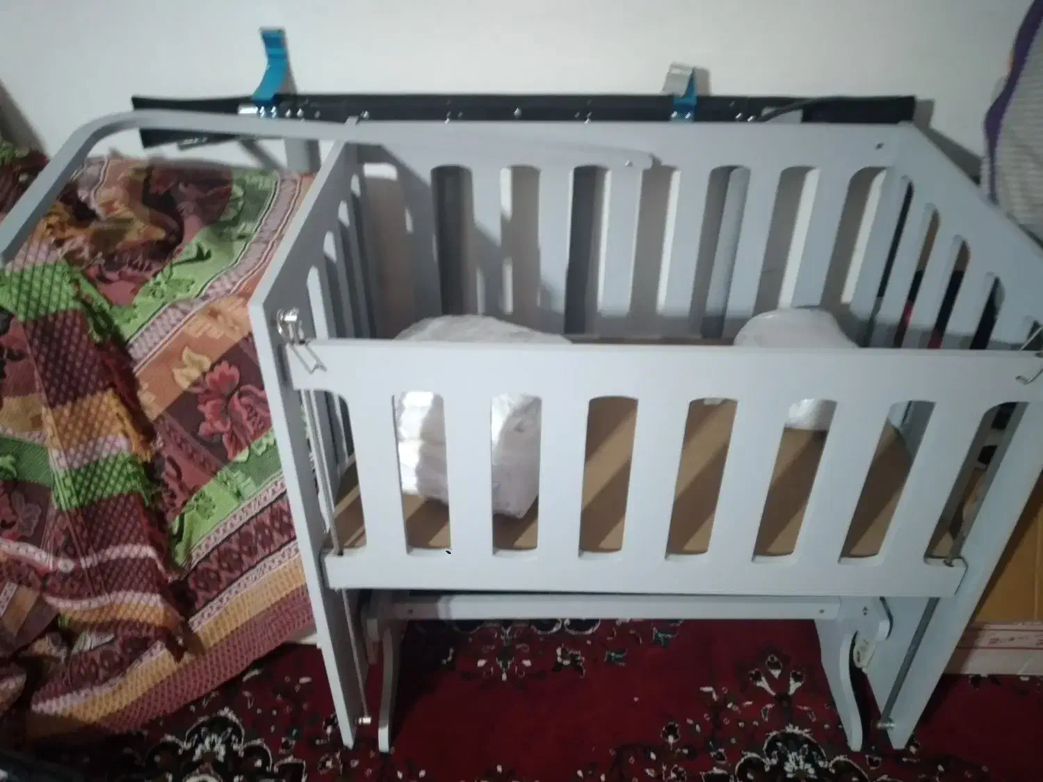 گهواره درحد نو|تخت و صندلی بچه|کنگاور, |دیوار