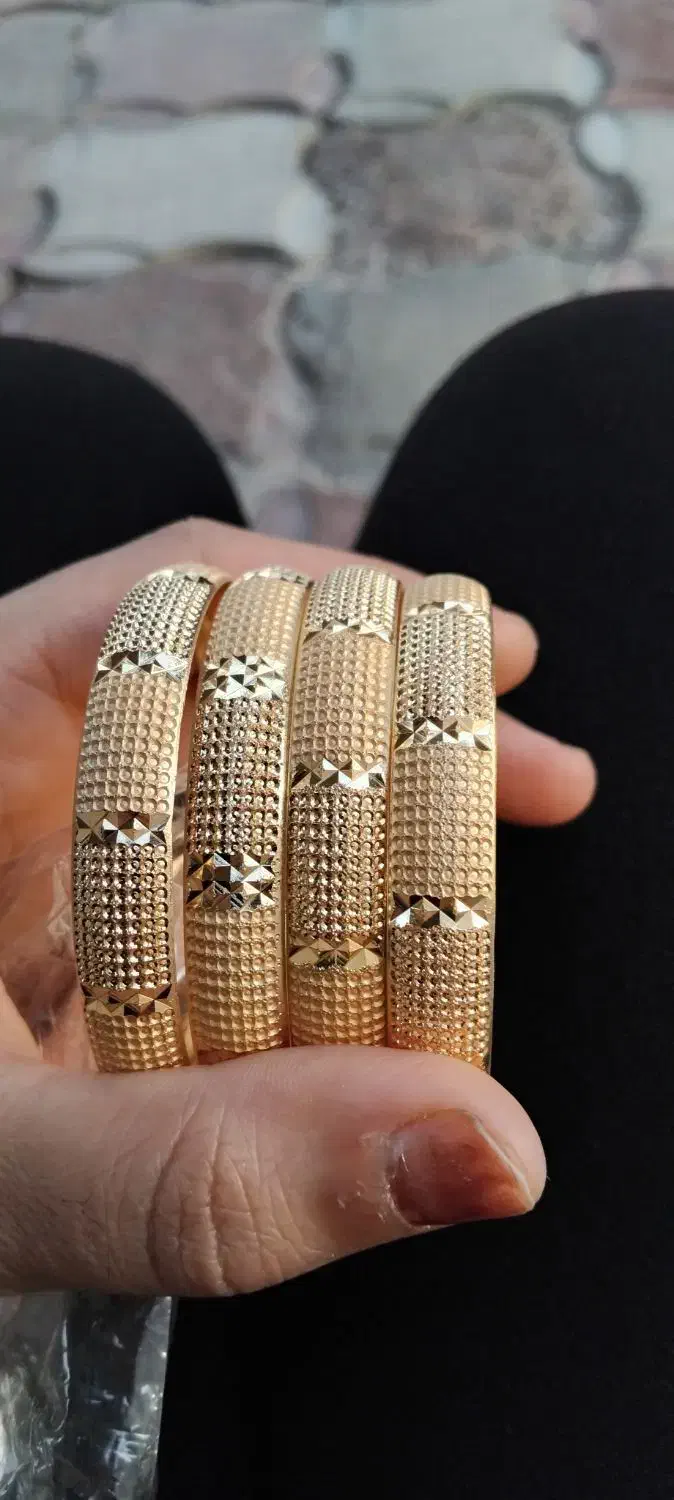 النگو بدل|بدلیجات|اهر, |دیوار