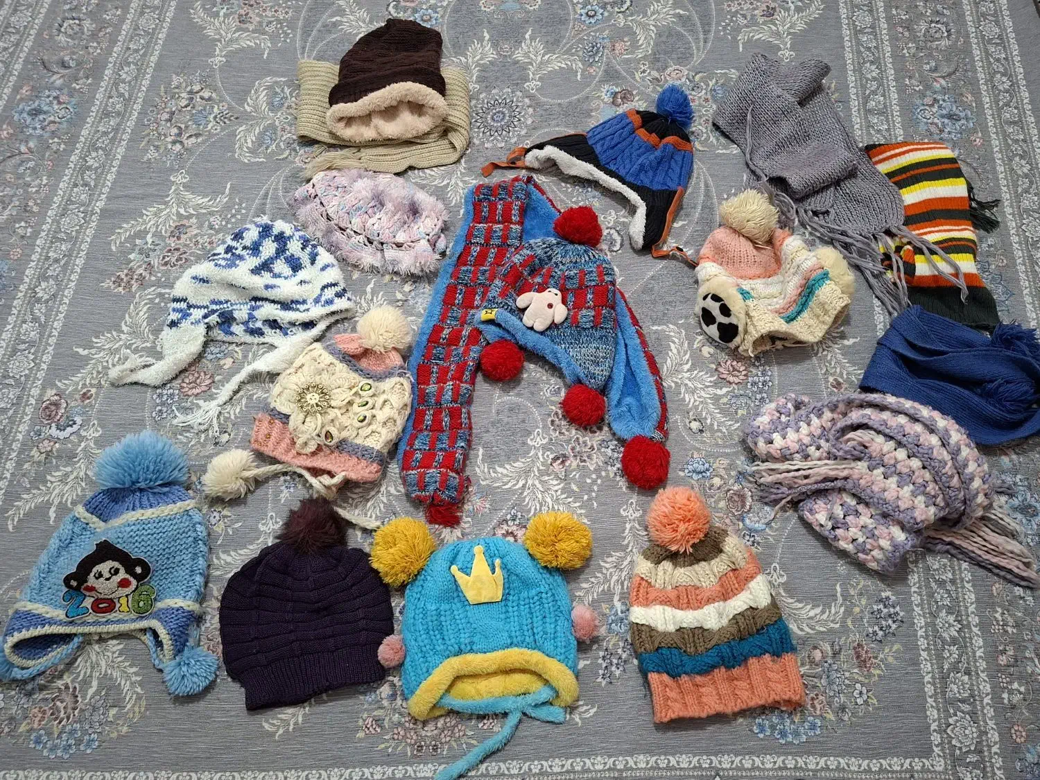 شال و کلاه دخترانه و پسرانه|کفش و لباس بچه|وحیدیه, |دیوار