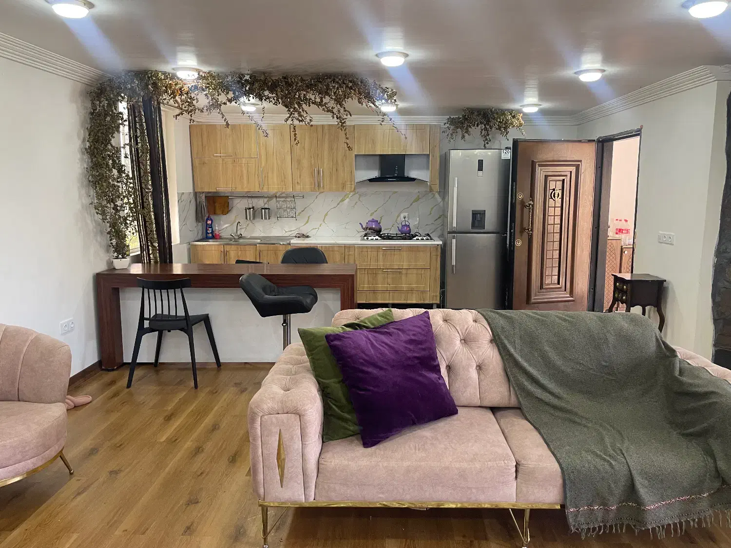 ویلا با ویو ابدی|اجارهٔ کوتاهمدت ویلا و باغ|فاضل آباد, |دیوار