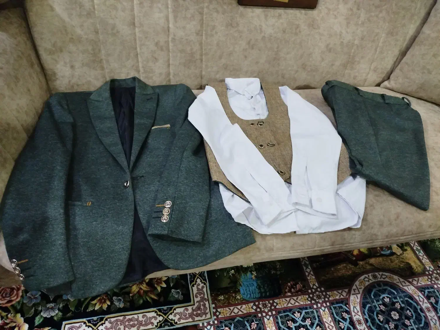 کت و شلوار و پیراهن و جلیقه مجلسی|لباس|باوی, |دیوار
