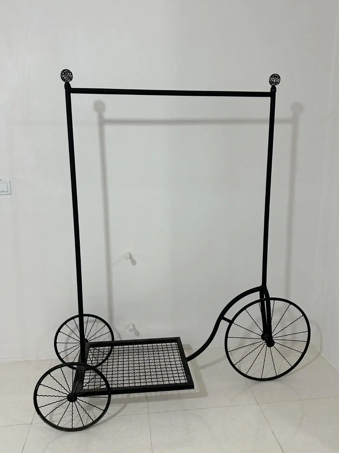 رگال لباس|بندرخت و رخت‌آویز|پاکدشت, پاکدشت (مامازند)|دیوار