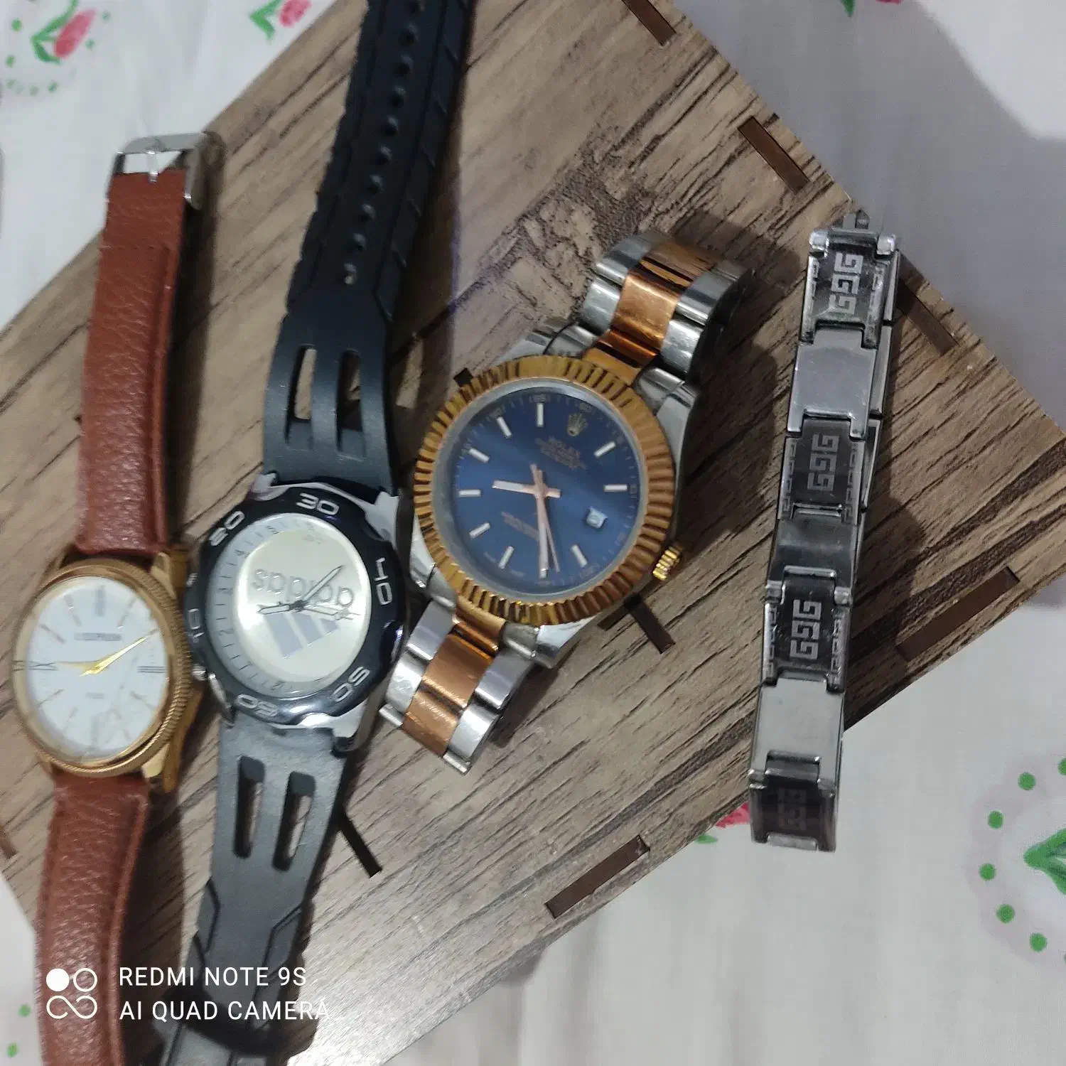 همه ساعتها باهم ۹۵۰تومن یکجا|ساعت|تهران, نازی‌آباد|دیوار