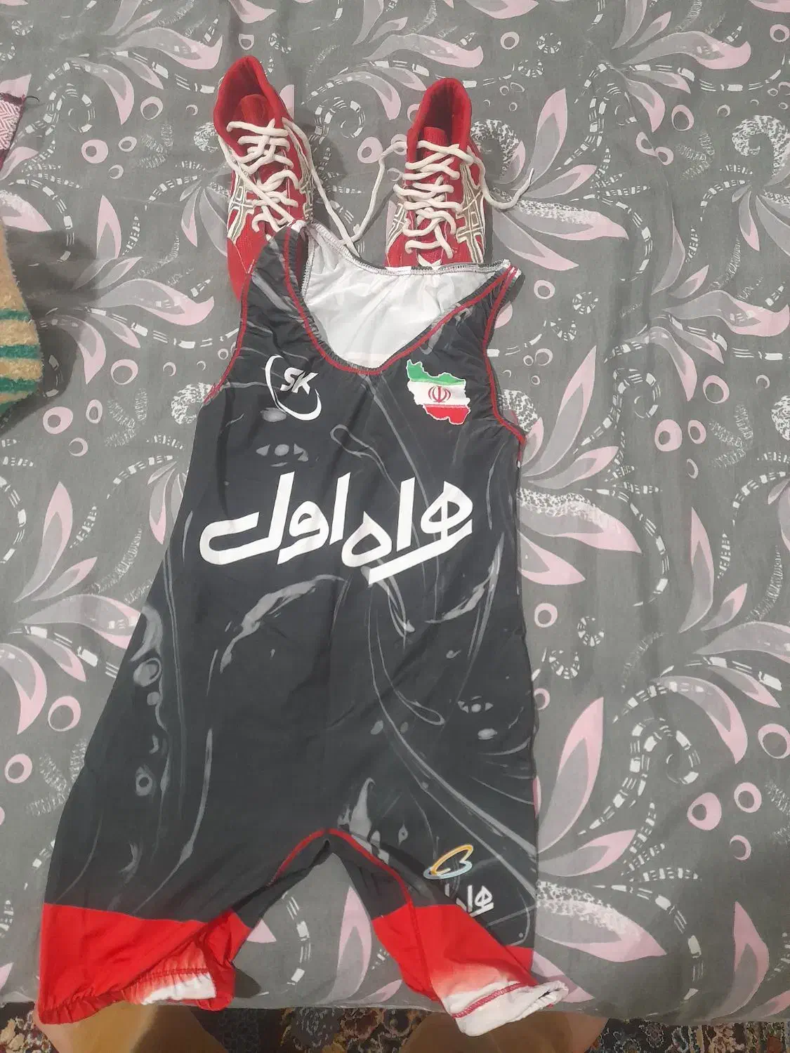 یک ست کشتی|لباس|اندیمشک, |دیوار