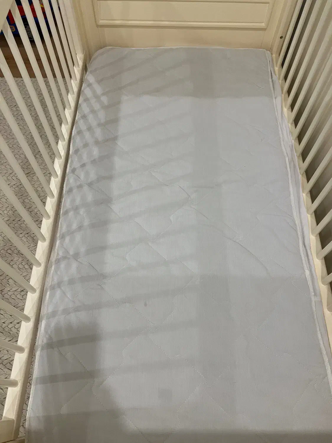 تخت کودک برند نینیسالن کودک|تخت و صندلی بچه|تهران, اختیاریه|دیوار