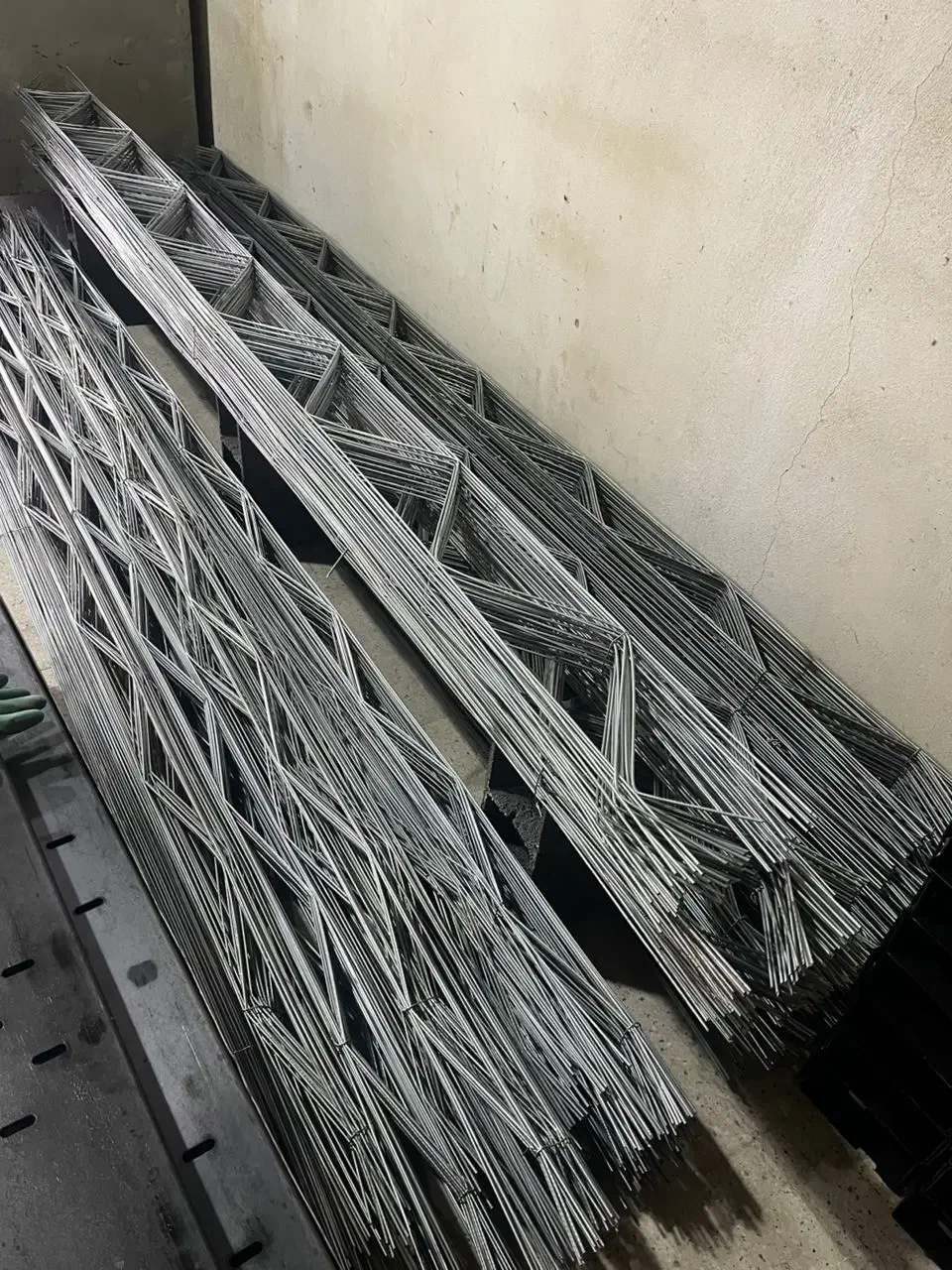 تولید و فروش میلگرد بستر با ورق درجه یک گالوانیزه|مصالح و تجهیزات ساختمان|رویان, |دیوار