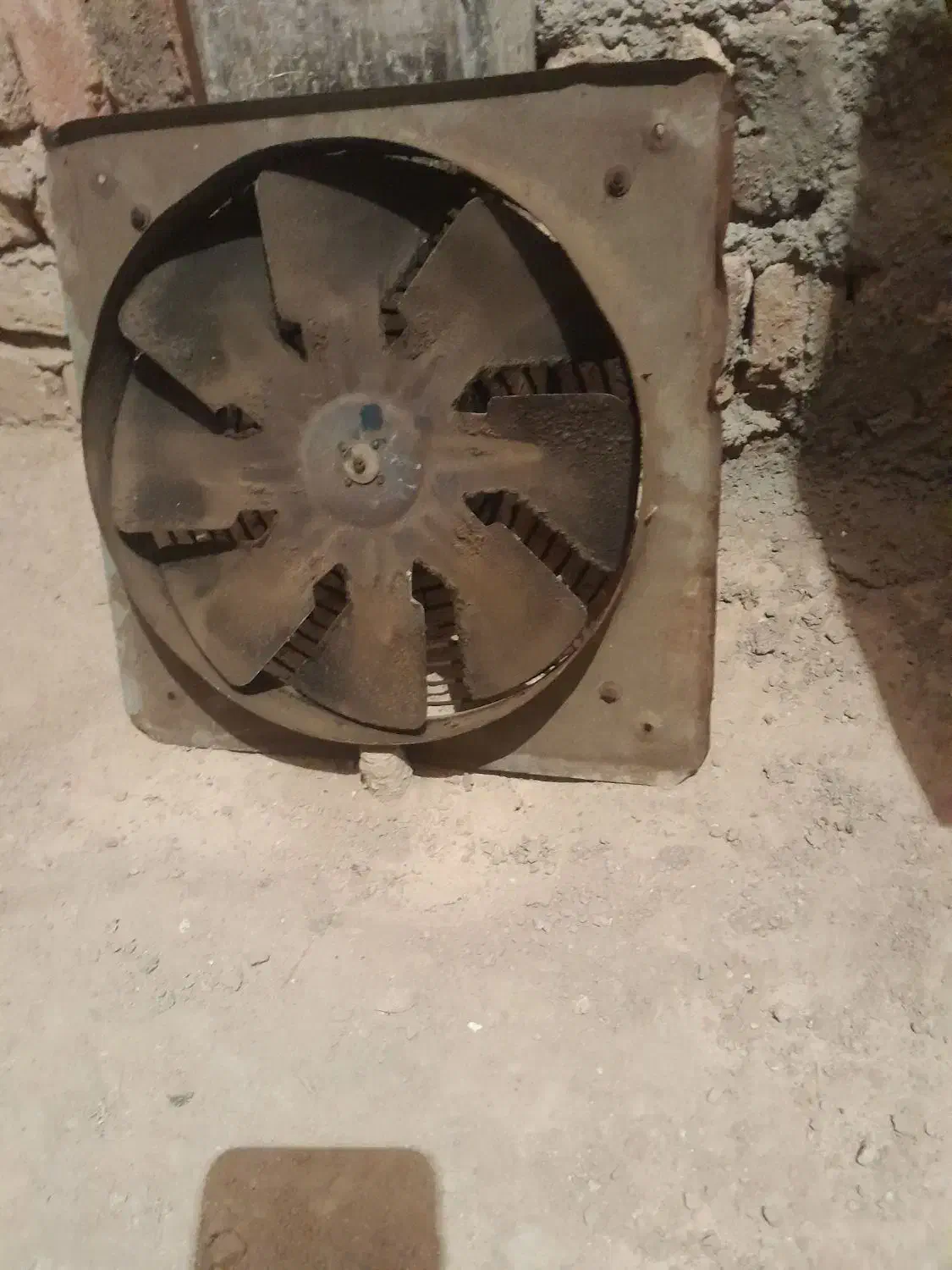 هواکش|پنکه و تصفیه‌کنندهٔ هوا|تبریز, |دیوار