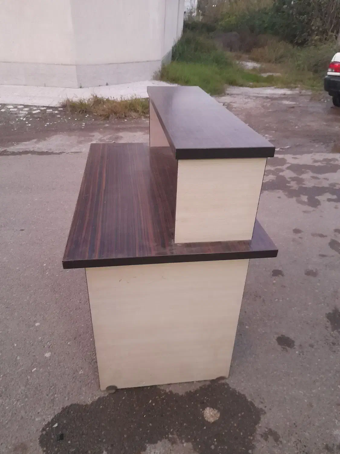 ۳ عدد میز پیشخوان و ویترین به همراه صندلی|فروشگاه و مغازه|لاهیجان, لیل|دیوار