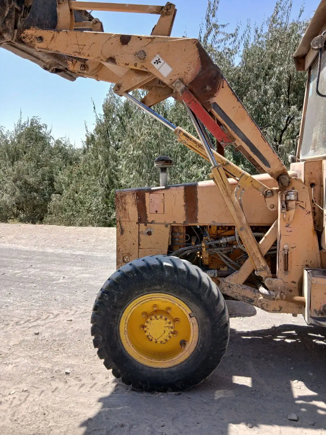 بیل بکهو MFانگلیس مدل ۶۳|خودرو سنگین|خسروشاه, |دیوار