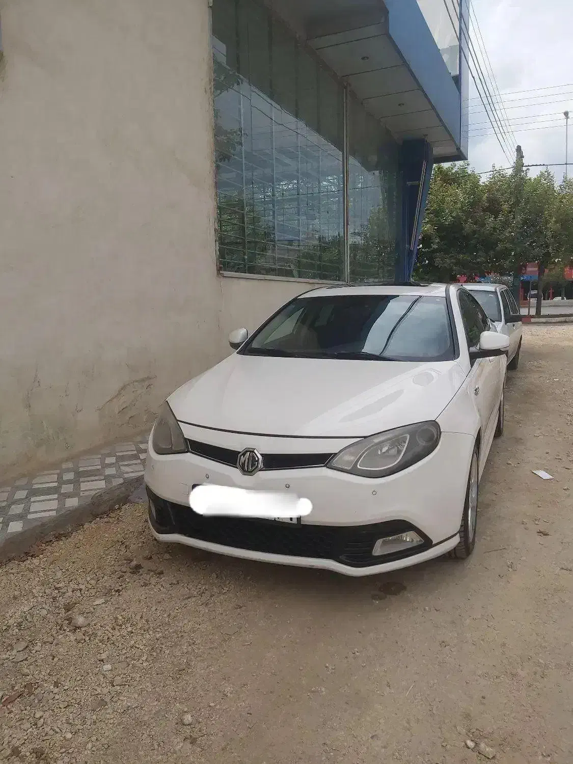 ام جی ۶ مگنت ۲۰۱۴ سفید|خودرو سواری و وانت|ساری, |دیوار