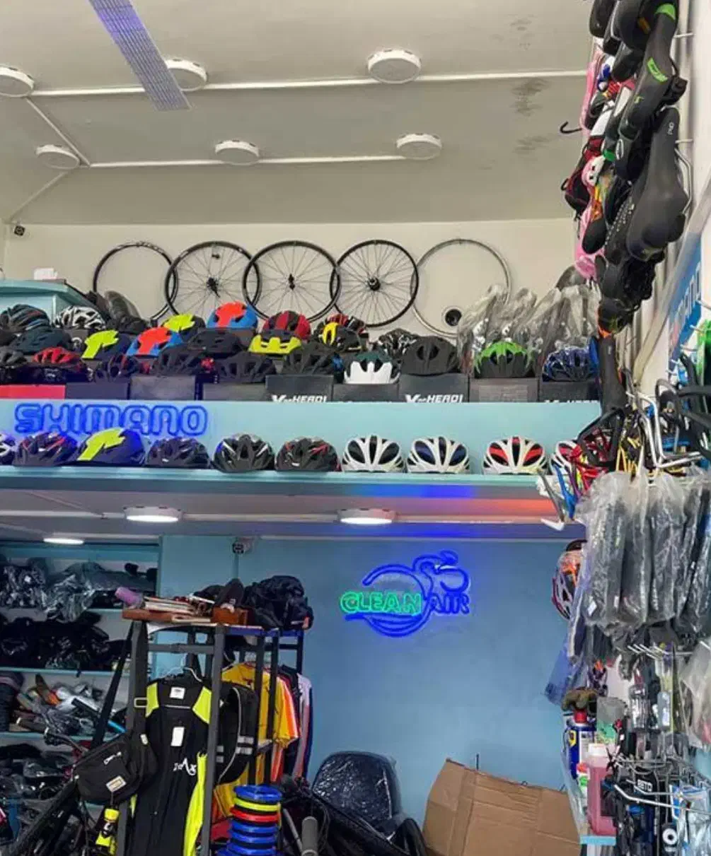 وسایل اسپرت دوچرخه|قطعات یدکی و لوازم جانبی|تهران, آذری|دیوار