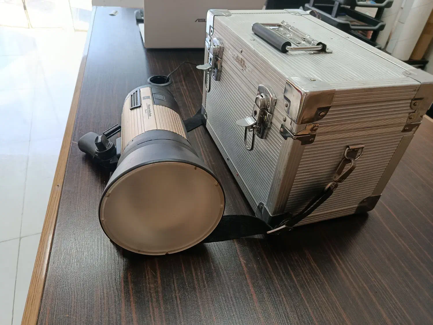 فلاش عکاسی-پرتابل عکاسی|دوربین عکاسی و فیلم‌برداری|قزوین, |دیوار