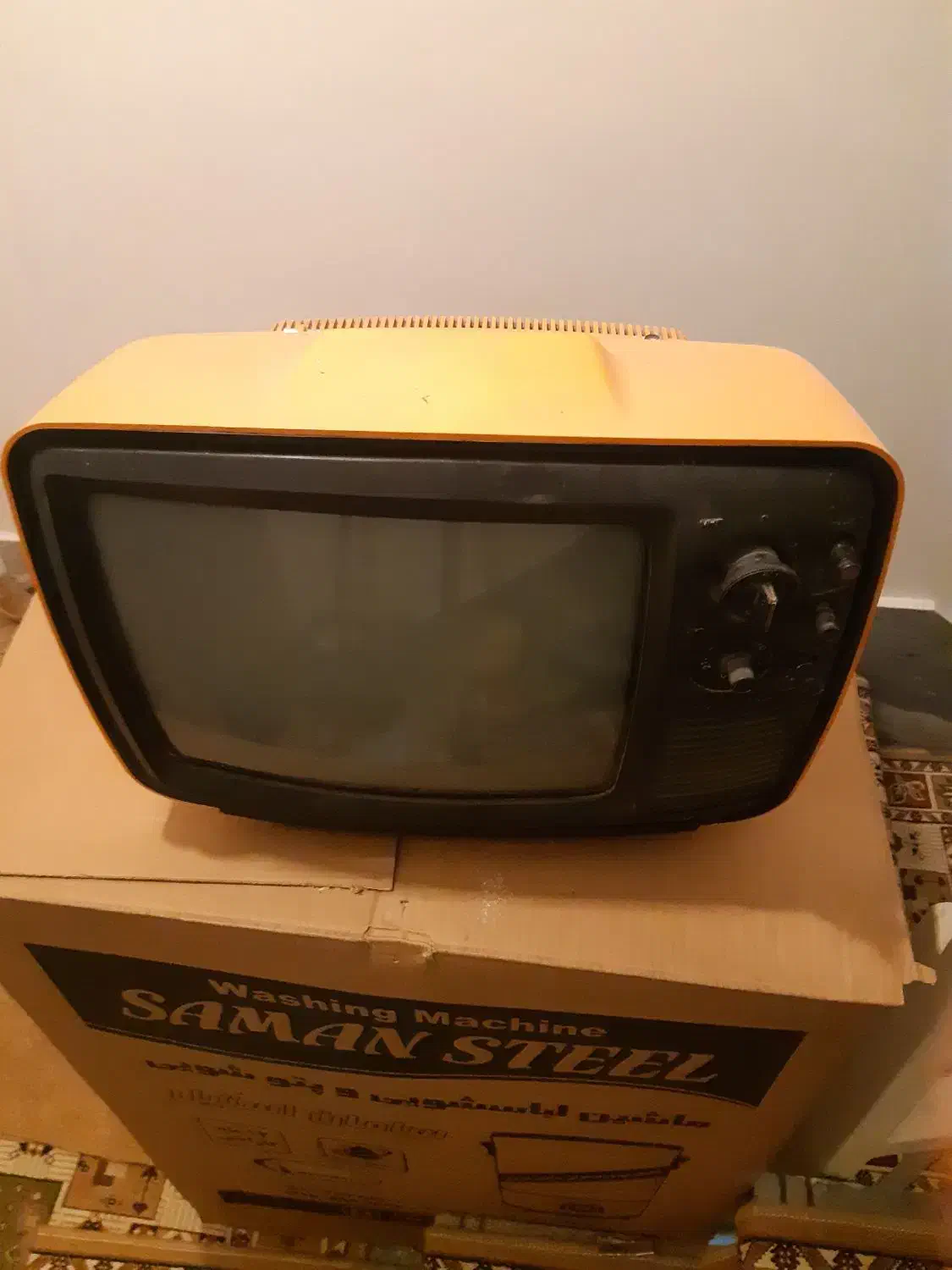 تلوزیون سیاه سفید کلکسیونی قدیمی|تلویزیون و پروژکتور|تهران, شهرک ولیعصر شمالی|دیوار
