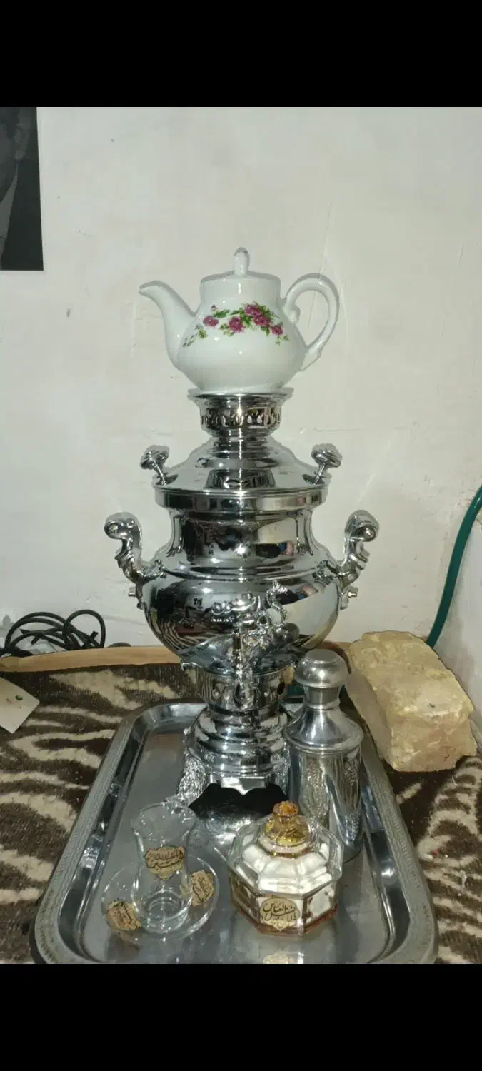 سماور        .|سماور، چای‌ساز، قهوه‌ساز|برخوار, |دیوار