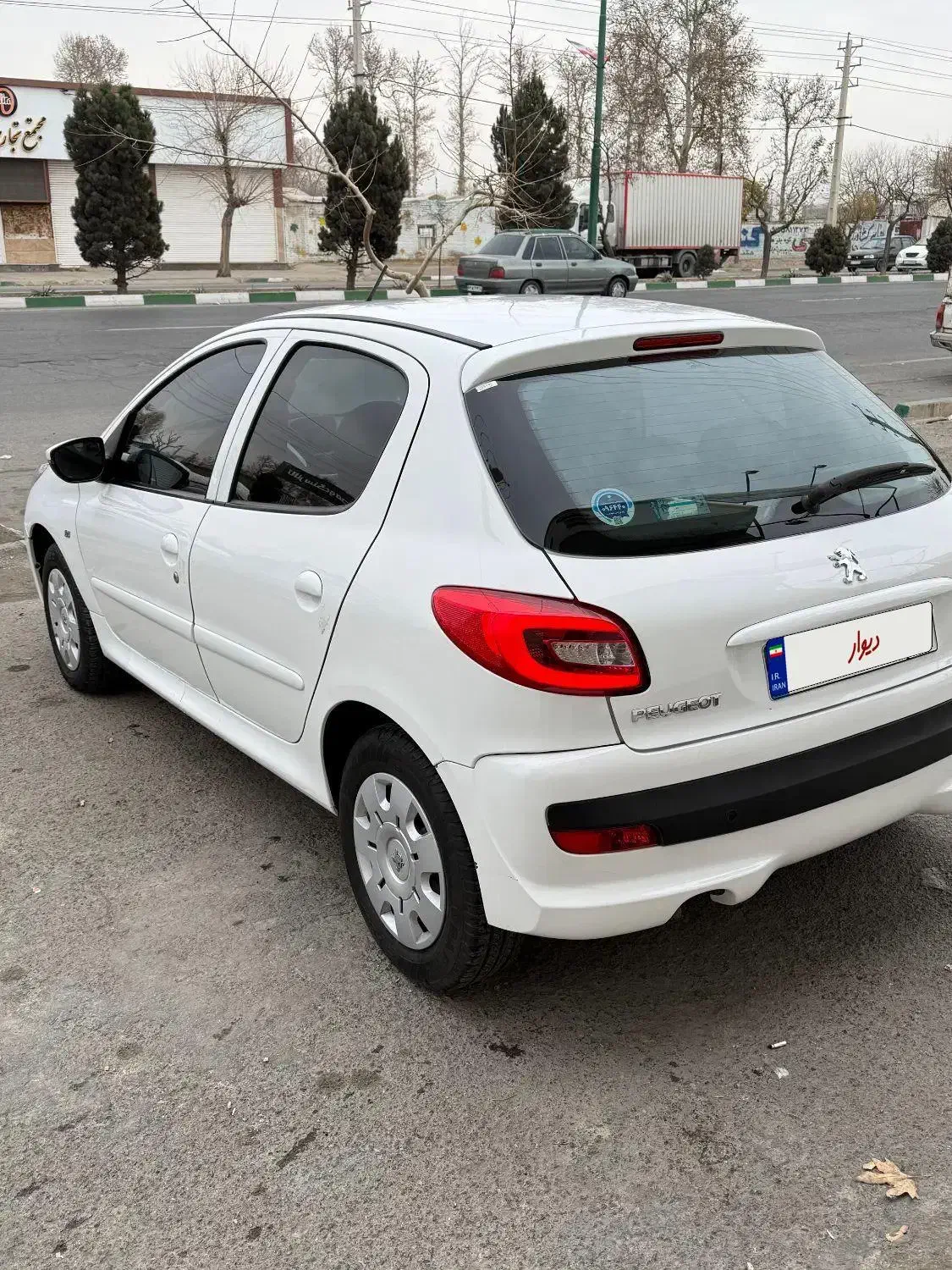 207tu3 402|خودرو سواری و وانت|هشتگرد, شهرک ولیعصر (مصلی)|دیوار