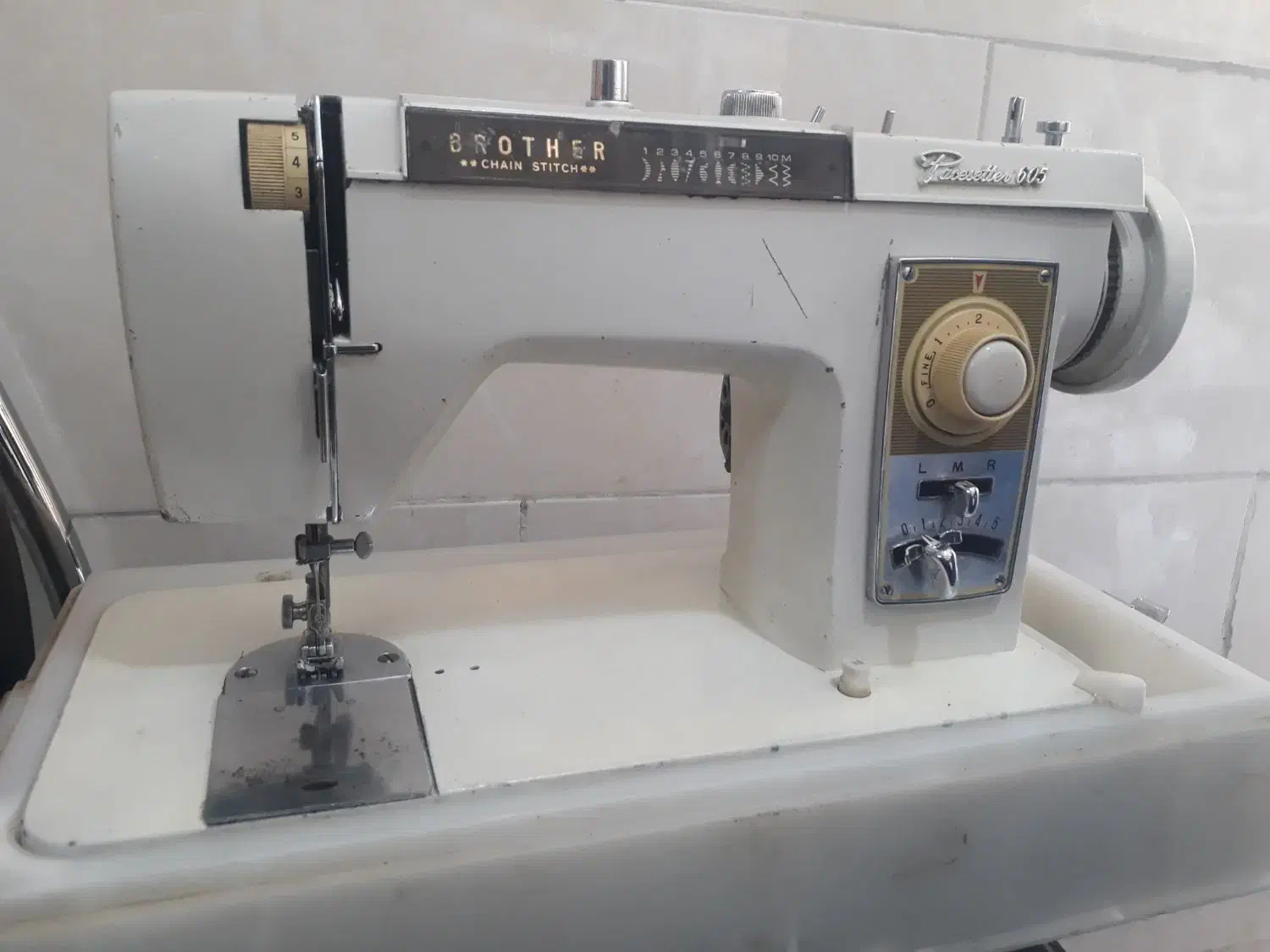 چرخ خیاطی سنگی برادر|چرخ خیاطی و ریسندگی|امیدیه, |دیوار