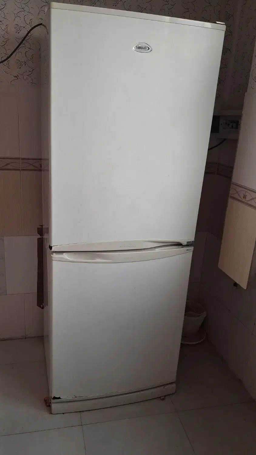 یخچال و فیریزر|یخچال و فریزر|مشهد, چهارچشمه|دیوار