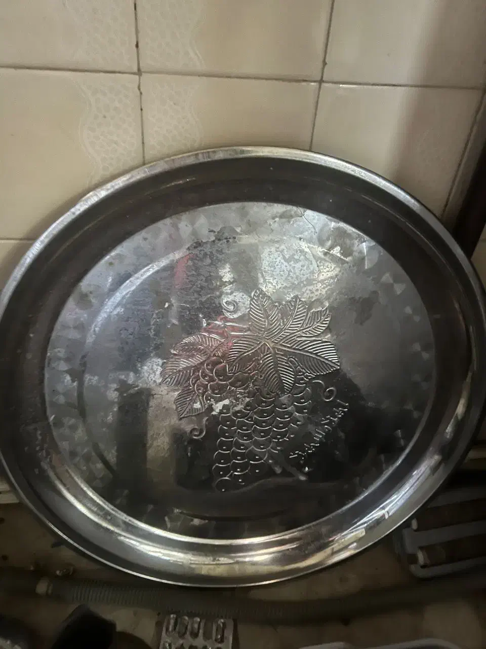 سینی گرده بزرگ و سینی زیر سماور و میوه خوری باهم|ظروف سرو و پذیرایی|تهران, شهرک دانشگاه|دیوار