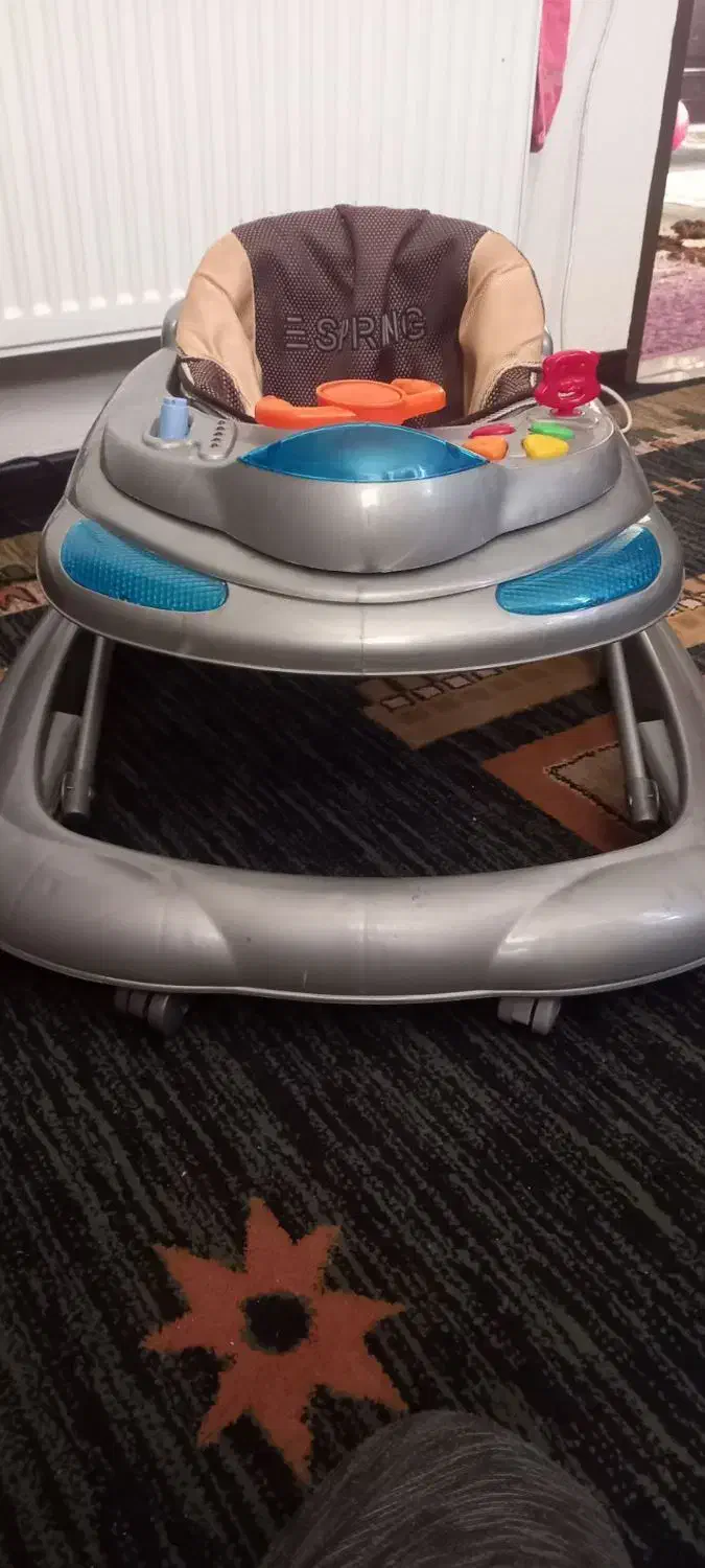 رو روئک تقریبن نوهست موزیکال دارد|اسباببازی بچه|شاهینشهر, خانه کارگر|دیوار