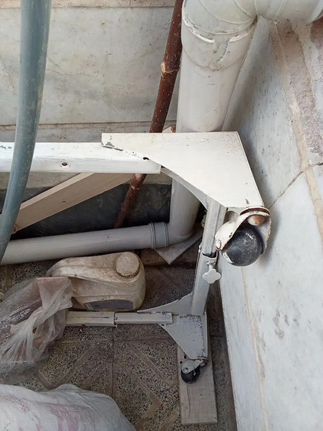 پایه زیریخچال|آب‌چکان و نظم‌دهنده ظروف|زنجان, |دیوار