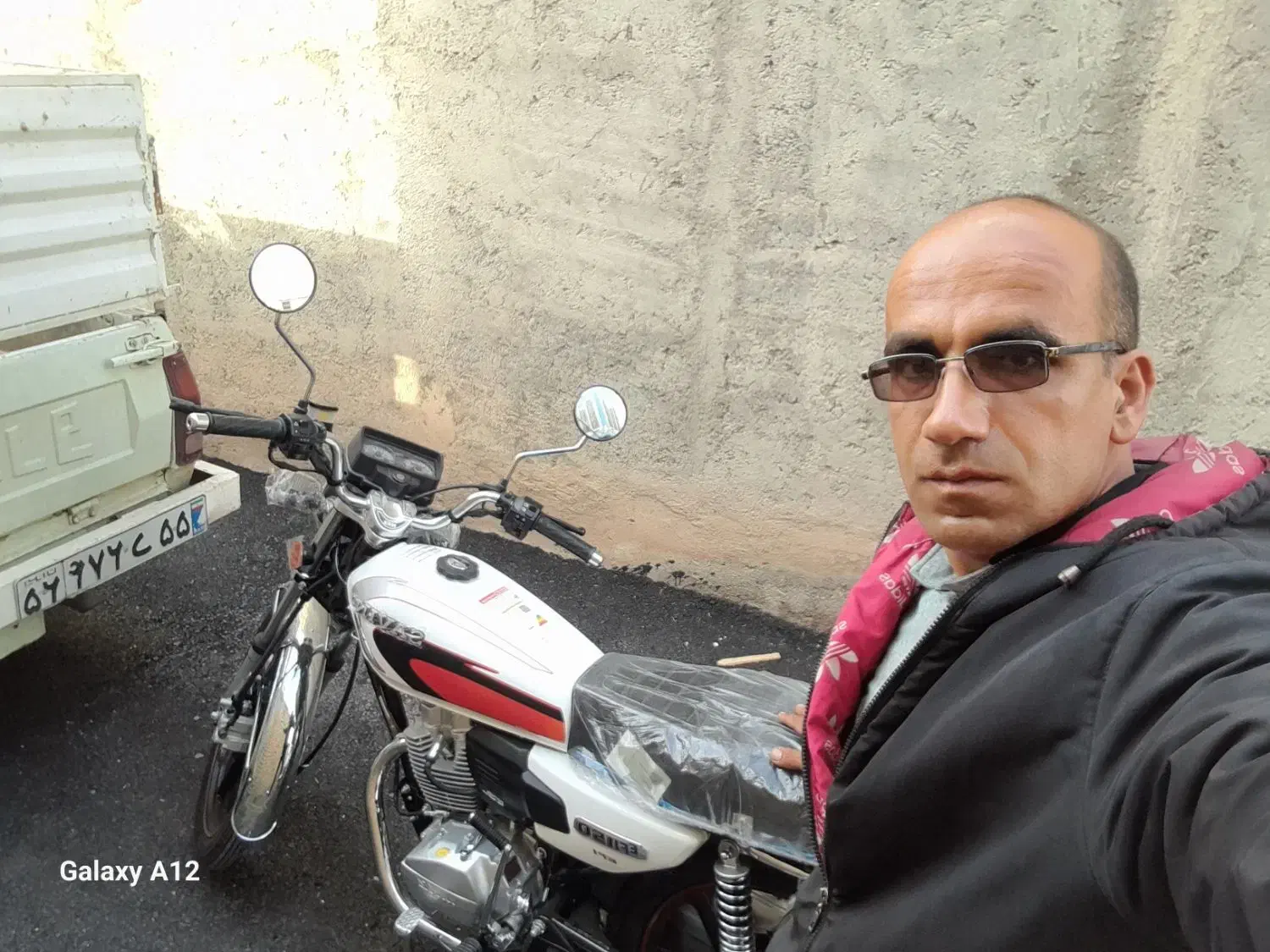 مدارک گم شده بنام وحید قاسمی|اشیا|میانه, |دیوار