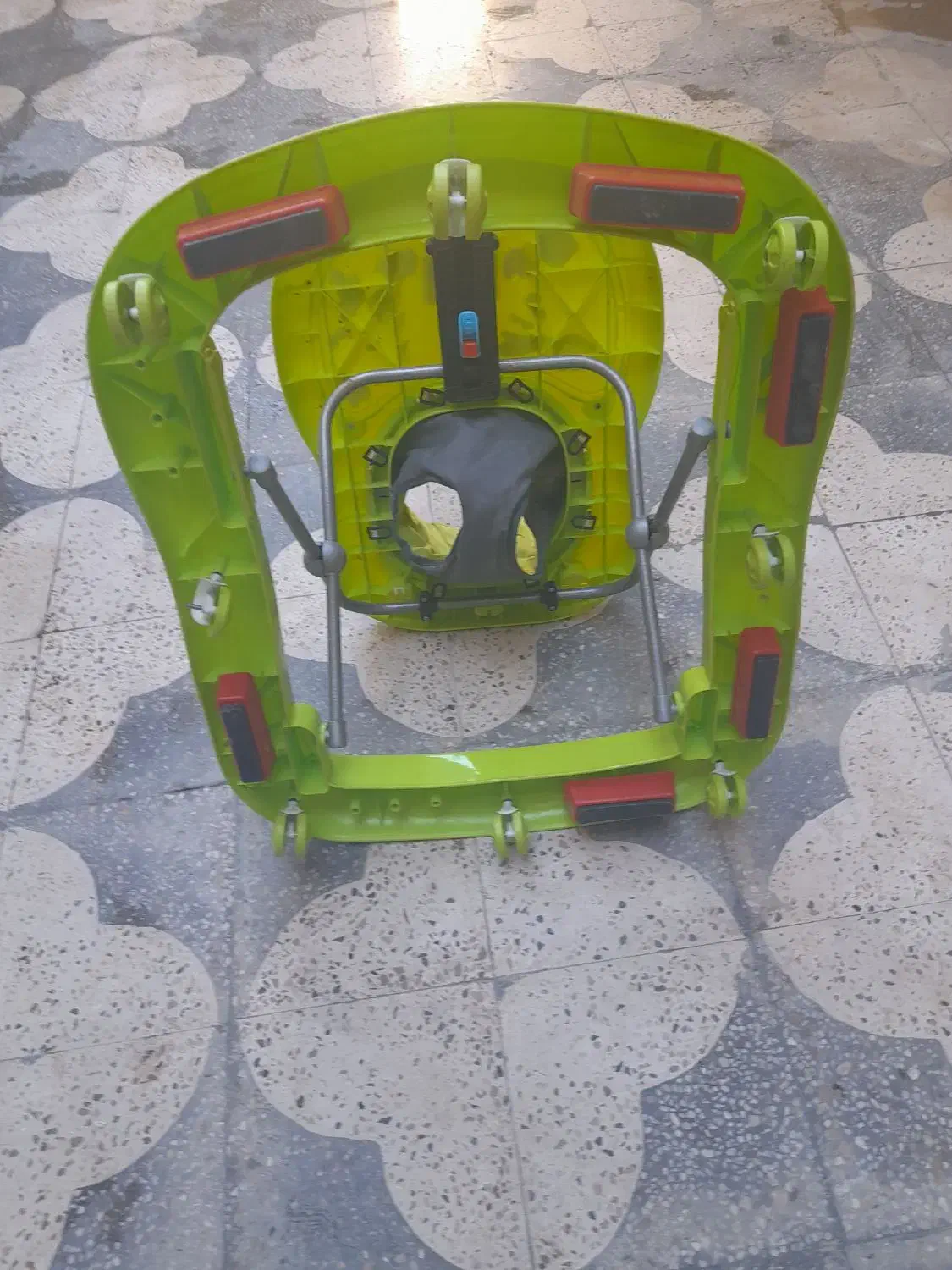 روروک بچه|کالسکه و لوازم جانبی|کازرون, |دیوار