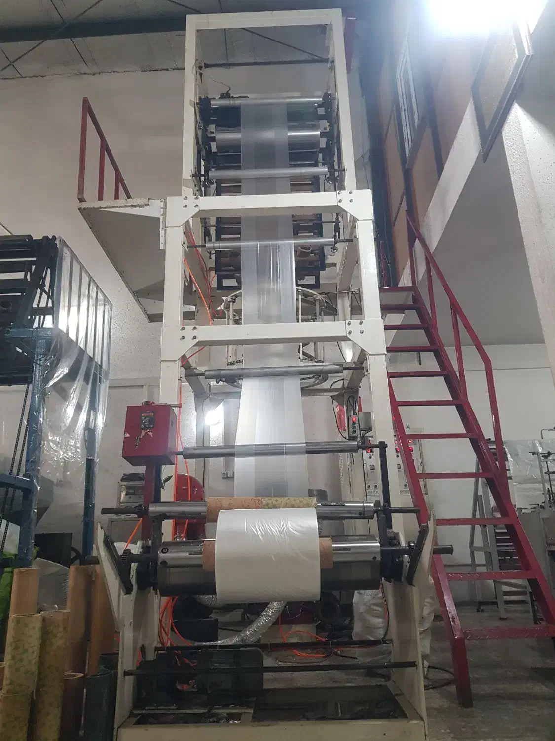 استادکارحرفه ای و ساده درتولیدنایلون ونایلکس|استخدام صنعتی، فنی، مهندسی|بندر انزلی, شهر صنعتی انزلی|دیوار