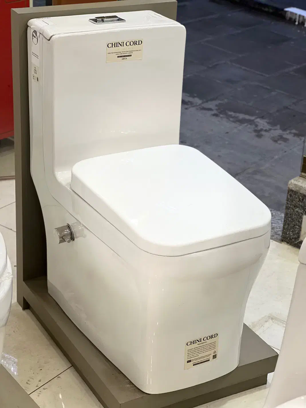 توالت فرنگی(چینی کُرد)نمایندگی|مصالح و تجهیزات ساختمان|بوکان, |دیوار