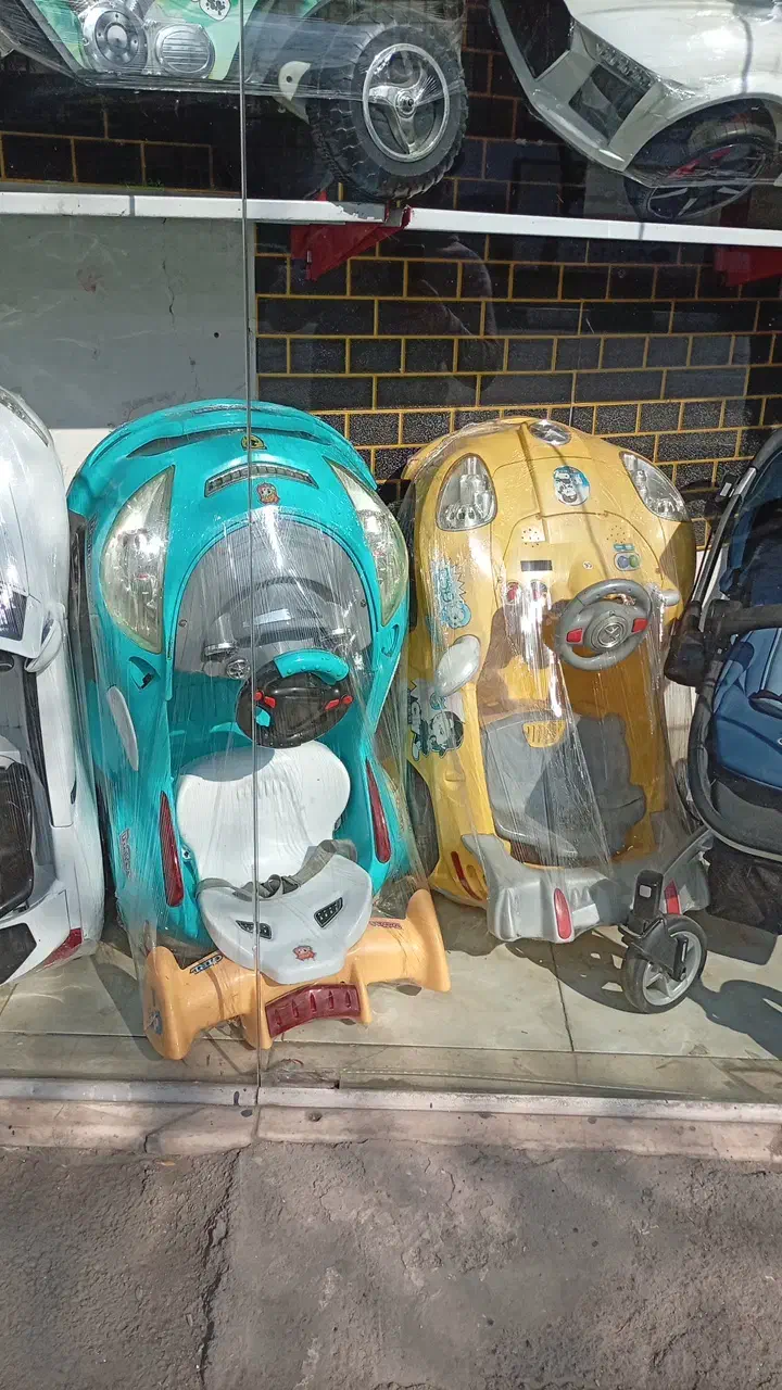 ماشین شارژی درحد|اسباب‌بازی بچه|مشهد, سمزقند|دیوار